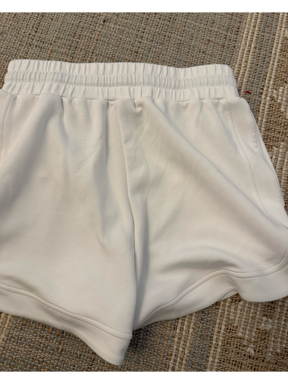 NWT Varley Ollie High-Rise Short 3.5'' Drawstring Athletic Shorts, white - Picture 3 of 6